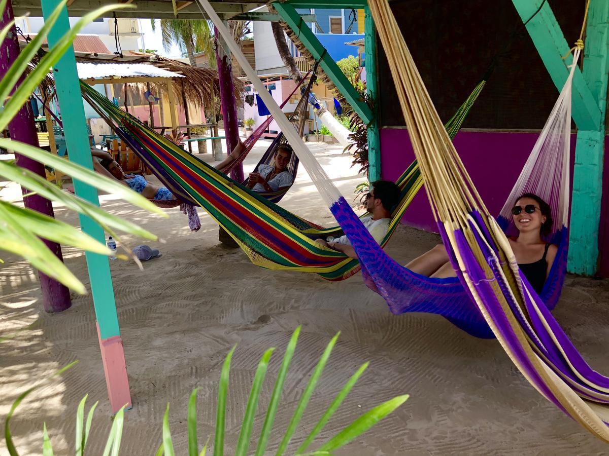 Tropical Oasis Caye Caulker Exterior photo